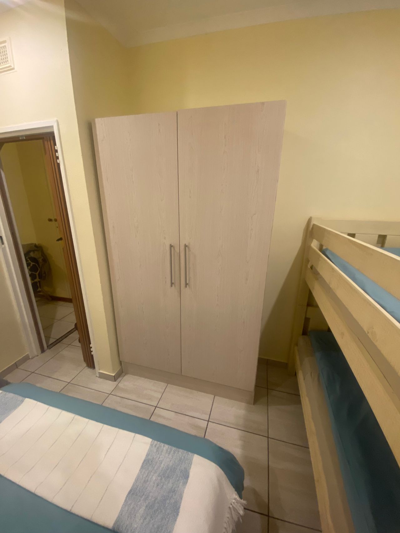 Second bedroom 2
